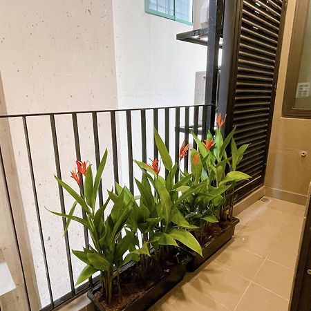 Home Suites -Natural Light -Projector -Spacious - 2Br Incenter Hanoi Exterior photo